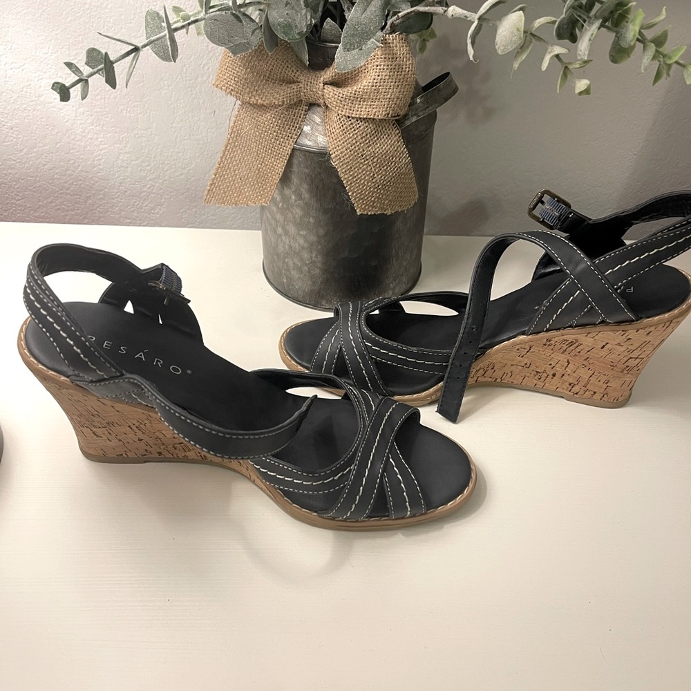 💥👠👡Pesáro navy wedge heels 💥👠👡
